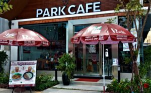 Dining Out, Phnom Penh